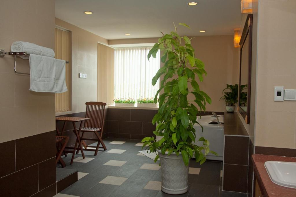 Dlgl - Dung Quat Hotel Quảng Ngãi Extérieur photo